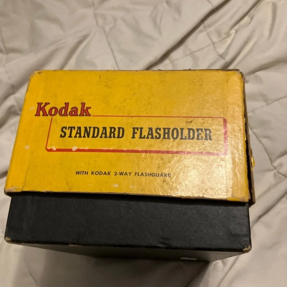 Vintage Kodak Standard Flasholder with Original Box & 2-Way Flashguard – 1940s–